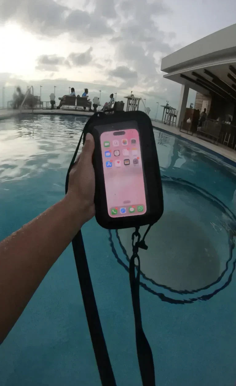 Best Waterproof Bags for Beach Trips, Kayaking, and Boat Days