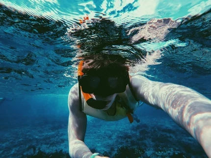 What is the best phone case for snorkeling?